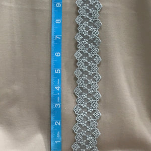 Trim Lace / Ditsy Daisy Silver - Sold by the half yard