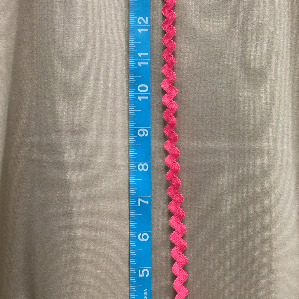 Trim / Elastic Ric-Rac Bright Pink - Sold by the half yard
