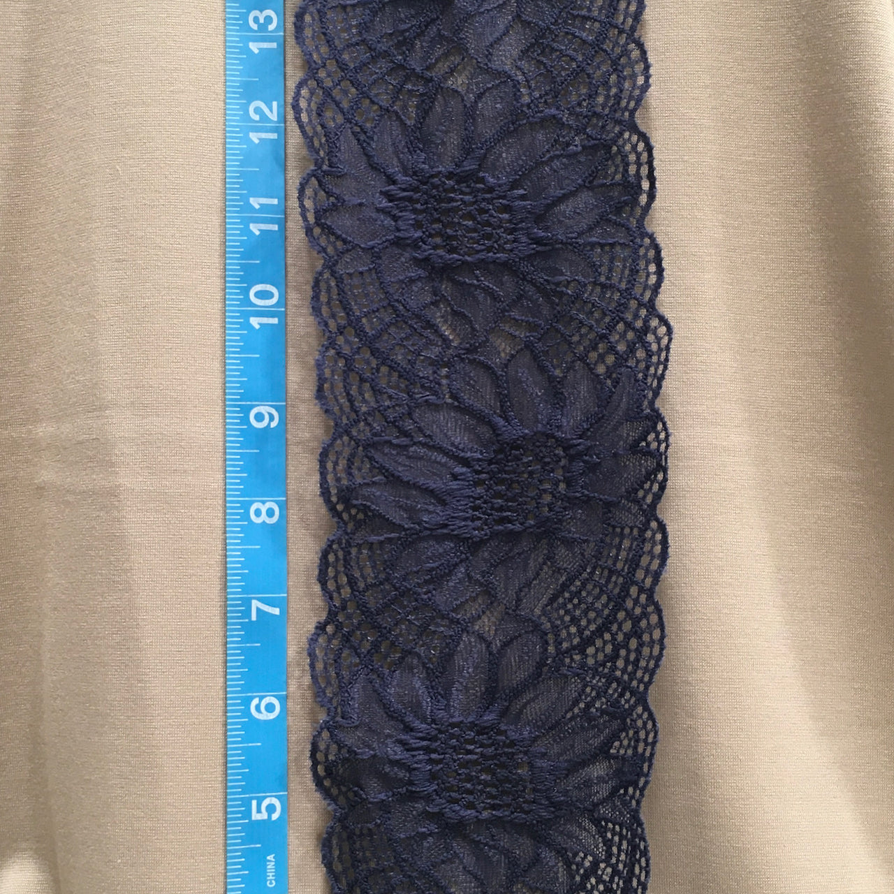 Trim Lace / Sunflowers Navy - Sold by the half yard