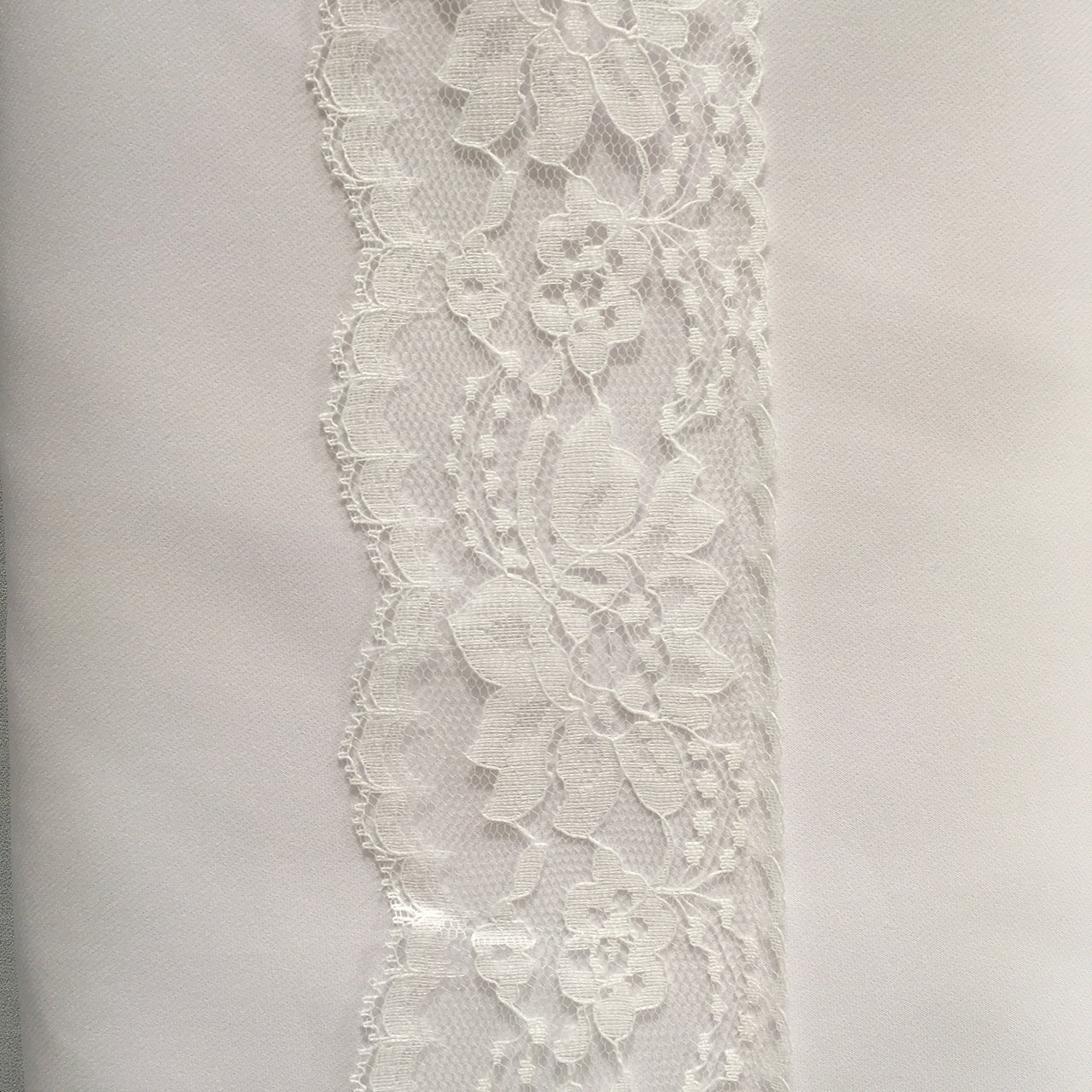 Optic Lace Trim - Simple Rose | Sold by the half yard