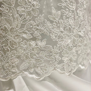 Bridal Lace Charming Fountain - Sold by the half yard
